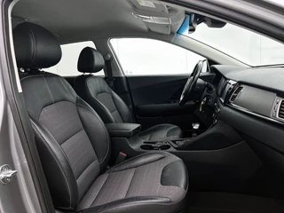 Kia Niro 1.6 GDi PHEV DynamicLine Automaat | Adaptive Cruise | Stoel/Stuurverwarming | CarPlay | Camera | Trekhaak / 5