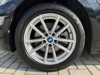 BMW 3-serie Touring 320e Business Edition Plus | Camera | Laser | Stoelverwarming | Carplay | / 13