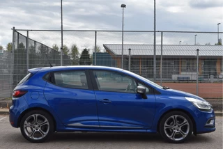 Renault Clio 0.9 TCe GT-Line 2x Pack Essentiel  | Keyless | DAB | Navi | Cruise Control | Airco | Sportstoelen | Full LED | LM-Velgen / 27