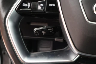 Audi e-tron Sportback 55 408pk quattro S edition 95 kWh SOH 91% Luchtvering 360Camera Nachtzicht Keyless Adaptive cruise / 17