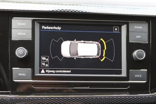 Volkswagen Polo 1.0 TSI LIFE **NL-Auto** Parkeersensoren v.a. / apple carplay / android / 37