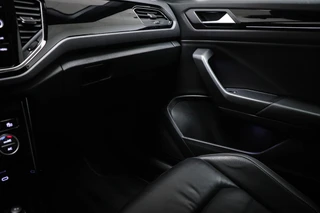 Volkswagen T-Roc 2.0 TSI 4Motion R | PANORAMADAK | BEATS | AKRAPOVIC UITLAAT | CAMERA | TREKHAAK / 39