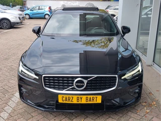 Volvo S60 2.0 T4 R-DESIGN AUTOMAAT  Lederen sportstoelen | Open dak | Harman Kardon | HUD / 9