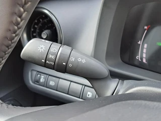 Toyota C-HR 1.8 Hybrid 140 APPLE CAR PLAY/ANDROID AUTO ADAPTIVE CRUISE CONTROL / 15