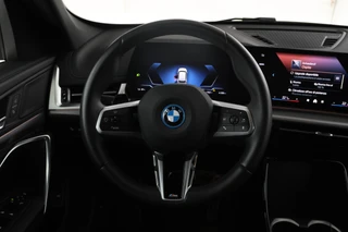 BMW iX1 eDrive20 67 kWh  M-sport, Stoelen, Virtual, Climate, / 22