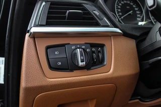 BMW 3-serie 316i Executive | Luxury Line | Sportstuur | Cruise control | Sportstoelen | Stoelverwarming | Climate control | Navigatie | Bluetooth | Regensensor | Lichtpakket | 18 inch | PDC / 36