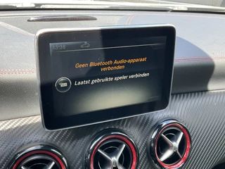 Mercedes-Benz A-Klasse AMG 45 4MATIC Pano.dak Leer Voll.Onderhoud / 17