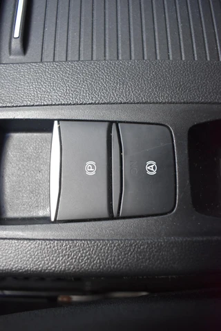 Ford Focus Wagon 1.0 EcoBoost Hybrid Titanium / 24