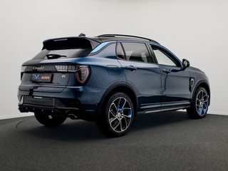 Lynk & Co 01 1.5 261PK Plug-in Hybrid * 360° Camera* Pano/dak Apple/Carplay Adaptive/Cruise / 6