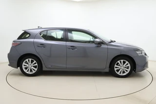 Lexus CT 200h Business Line | Navigatie | Climate Control | Achteruitrijcamera | Parkeersensoren voor & achter / 9