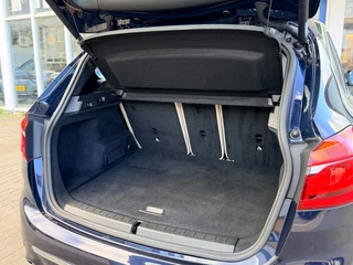 BMW 2 Serie Active Tourer 218i High Executive I Navigatie I Camera I Trekhaak I HUD I LED / 27