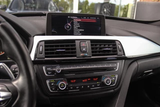 BMW 3-serie Gran Turismo 320i High Executive | Sport Line | NL auto | Keyless entry | Panoramadak | Xenon | HiFi audio | Navigatie Professional | Cruise control | M-sportstuur | PDC / 25