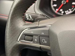 SEAT Arona 1.0 TSI FR Trekhaak CarPlay Keyless Navi ACC Stoelverwarming / 19
