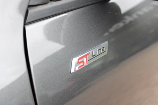 Ford Kuga 2.5 PHEV ST-Line X  | Panoramadak | BLIS | B&O | Winterpack / 36
