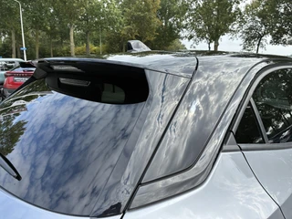 Opel Mokka Electric GS 54 kWh | Climate control | Navigatie | Verwarmbaar stuur | Elektrisch Pakket | Camera | Parkpilot | 18" LM-Velgen | Parkpilot / 15