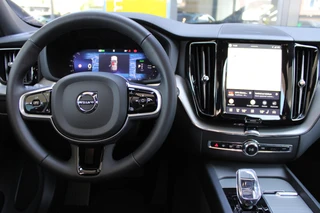 Volvo XC60 2.0 T6 Plug-in hybrid AWD Plus Black Edition  | Panoramadak | H/K | Camera | Leder / 6