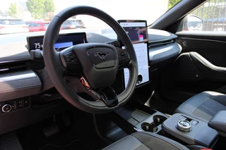 Ford Mustang Mach-E GT Extended AWD 98 kWh  | Adaptieve cruise | B&O | 360 camera | Panoramadak | Winterpack / 5