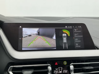 BMW 1 Serie 120i M-Sport Automaat Pano.dak Leer Stoel/Stuurverw HUD Carplay Stoelverw Led VOL! / 11