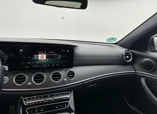 Mercedes-Benz E-klasse Estate 300 e AMG Line  Trekhaak PANO / 31
