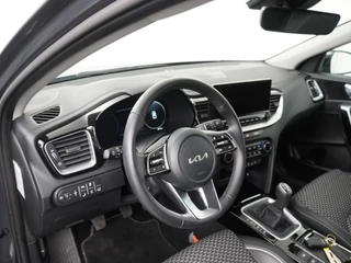 Kia XCeed 1.5 T-GDi DynamicPlusLine 160pk  Airco - Apple Carplay/Android Auto - Cruise Control - Verwarmde Voorstoelen - Dodehoekdetectie Fabrieksgarantie tot 03-2031 / 18
