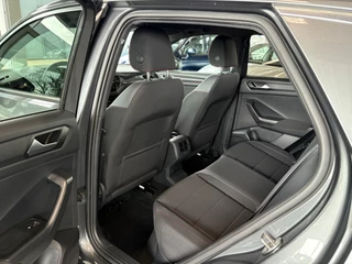 Volkswagen T-Roc 1.5 TSi 150PK DSG Sport Bns R-Line  AFN.TREKHAAK/19INCH/CAMERA/NAVI/VIRTUAL/CARPLAY/PDC / 31