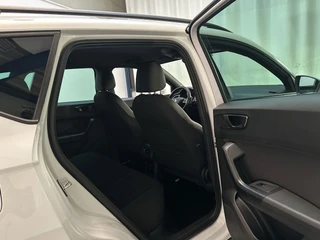 Seat Ateca 1.5 TSI 150pk DSG FR Business Intense Navigatie Camera DAB+ App-Connect / 12