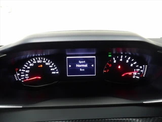 Peugeot 2008 1.2 Puretech 130pk Allure / 22