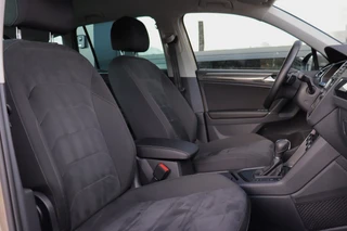 Volkswagen Tiguan 1.4 TSI ACT Highline Business R | Dealer Onderhouden | Led | Virtual | Stoelverwarming | Trekhaak | Carplay / 43