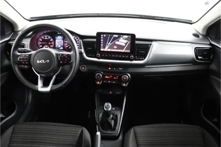 Kia Stonic 1.0 T-GDi MHEV DynamicPlusLine  Apple Carplay/Android Auto - Cruise Control - Climate Control - Navigatie - Stuur/Stoel Verwarming - Fabrieksgarantie tot 10-2031 / 31