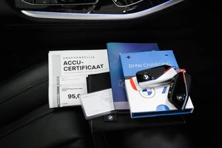 BMW X5 xDrive50e M-sport | PANORAMADAK | INDIVIDUAL VOLLEDER MERINO | HEAD UP | HARMAN KARDON | 360 CAMERA | MAXTON | 22" | / 73