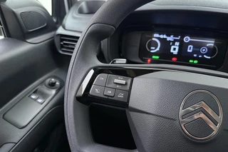 Citroen ë-Berlingo Feel L1 50 kWh | Geen kilometers | Apple Carplay/Android Auto | Parkeersensoren | DAB Radio | Cruise control | Veel ruimte | Metaallak | Armsteun / 24