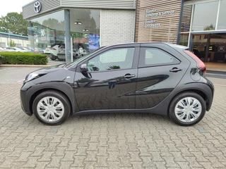 Toyota Aygo X PLAY 4S-BANDEN APPLE/ANDROID AD-CRUISE CAMERA BLUETOOTH AIRCO NL-AUTO EL-RAMEN/SPIEGELS / 6