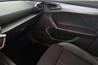 CUPRA Leon Sportstourer 1.4 e-Hybrid Business Panoramadak Stuur-Stoelverwarming Camera / 37