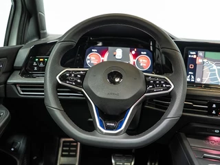 Volkswagen Golf GTE | 245PK | Pano | Matrix-LED / 14