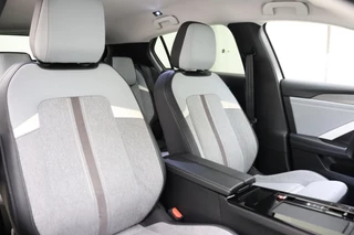 Opel Astra 1.2 Elegance 130 PK Automaat | Navigatie | Climate control | Keyless | Lichtmetalen velgen | Camera | Getint glas | Cruise control | Parkeersensoren | Demo | / 11