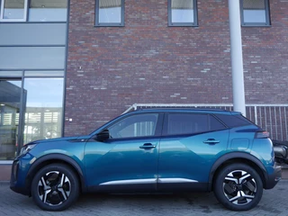 Peugeot e-2008 EV Allure 54 kWh | tot 406km WLTP range | SOH 96% | Parkeersensoren voor + achter | Draadloos Apple Carplay/Android Auto | Cruise Control | Privacy Glass / 7