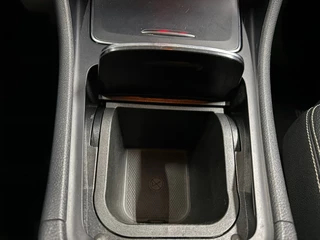 Mercedes-Benz A-Class 180 Business Solution/ Automaat/ NL auto/ Sensoren/ Achteruitrijcamera / 31