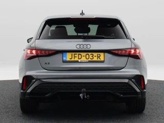 Audi A3 Sportback 45 TFSi e 272 Pk S-Line Competition / 7