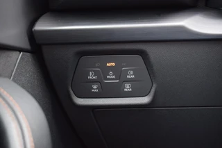 CUPRA Leon Sportstourer 1.4 e-Hybrid VZ Business / 24