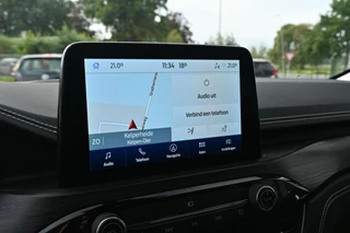 Ford Kuga 2.5 PHEV Vignale / 13