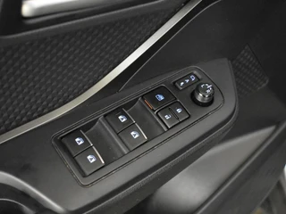 Toyota C-HR 1.8 Hybrid Dynamic BSM | Trekhaak | / 13