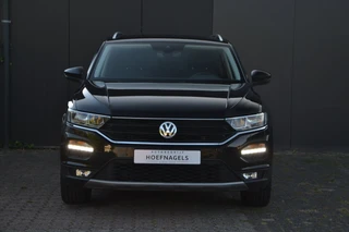Volkswagen T-Roc 1.5 TSi 150 PK Style * Navigatie * Nette Auto * Automaat * / 6
