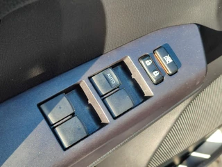 Toyota RAV4 2.5 HYBRID BLACK EDITION / 11