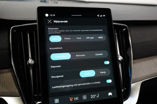 Volvo XC90 2.0 T8 Plug-in hybrid AWD Ultra Dark  Panoramadak Bowers & Wilkins Leder Memory 360 Camera 7 Persoons / 21