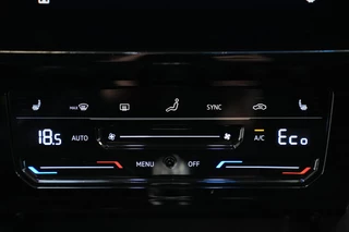Volkswagen Passat Variant 1.4 TSI PHEV GTE Business  ACC Massage Camera Stoelverwarming 24 Maanden garantie* (Vraag naar de voorwaarden) / 16