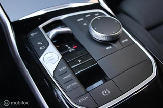 BMW 3-serie Touring 320e xDrive/Led/Trekhaak/Navi/Tel/All seas/ / 30