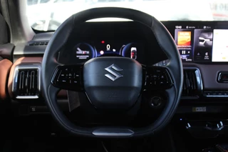 Suzuki e VITARA Style 61 kWh Elektrische Bestuurdersstoel, Stoelverwarming, Interieur voorverwarming, Panoramadak / 33
