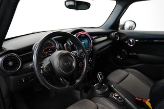 MINI 5-deurs 1.5 Cooper Chili  Navigatie Full-led CruiseControl / 5