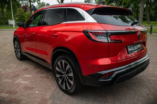 Renault Austral mild hybrid 160 X-Tronic Techno | Panoramadak | Pack Winter | Adaptieve Cruise Control | Camera | 19 Inch Lichtmetalen Velgen | Massagestoel / 25