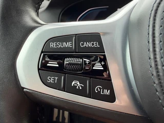 BMW 5-serie Touring 530e Executive M-SPORT - LEER - ACC - STOELVERWARMING / 38